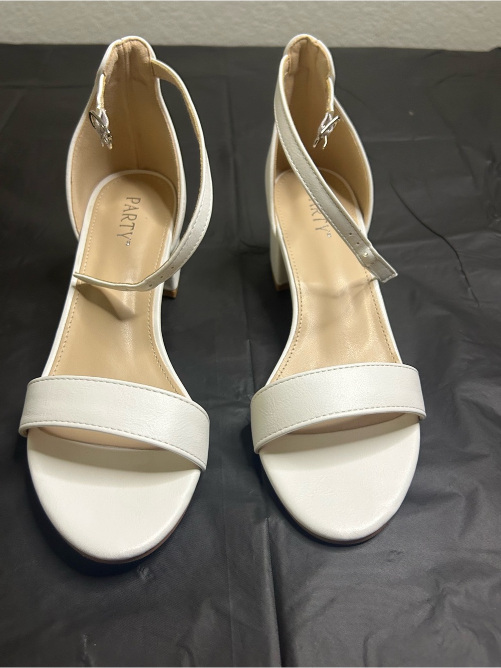 Party White Open-Toe Ankle-Strap Low Block Chunky Heels Size 7 (Like New)